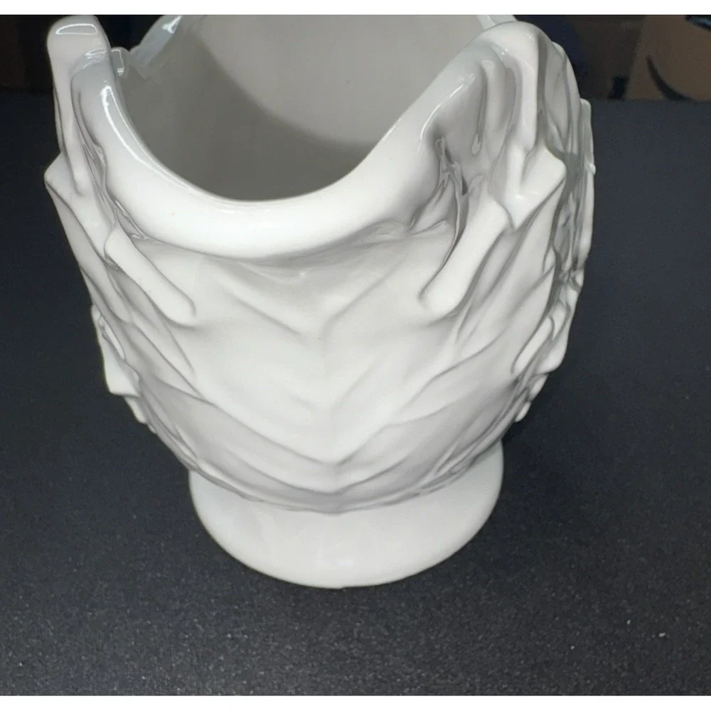 SHI Japan Gravy Boat White Embossed Maple Leaves Large Ceramic‎ China 4.5x8